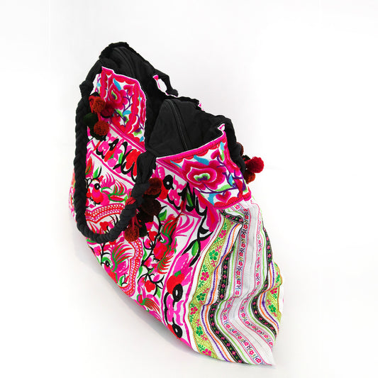 【タイ製】少数民族の刺繍バッグ・チロリアンテープ飾り (ベージュ)