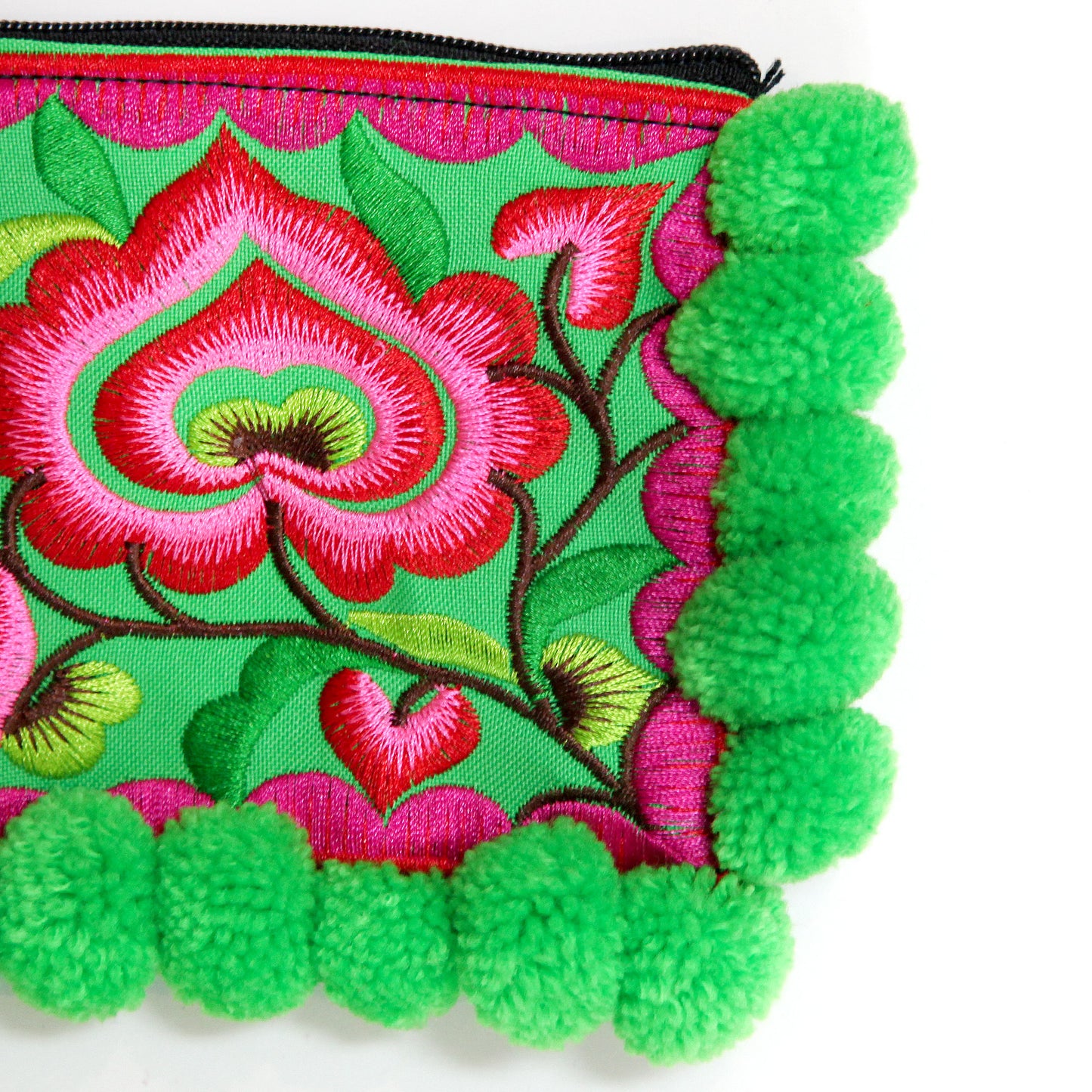 タイ製・刺繍ポーチ(ボンボン付・グリーン)
