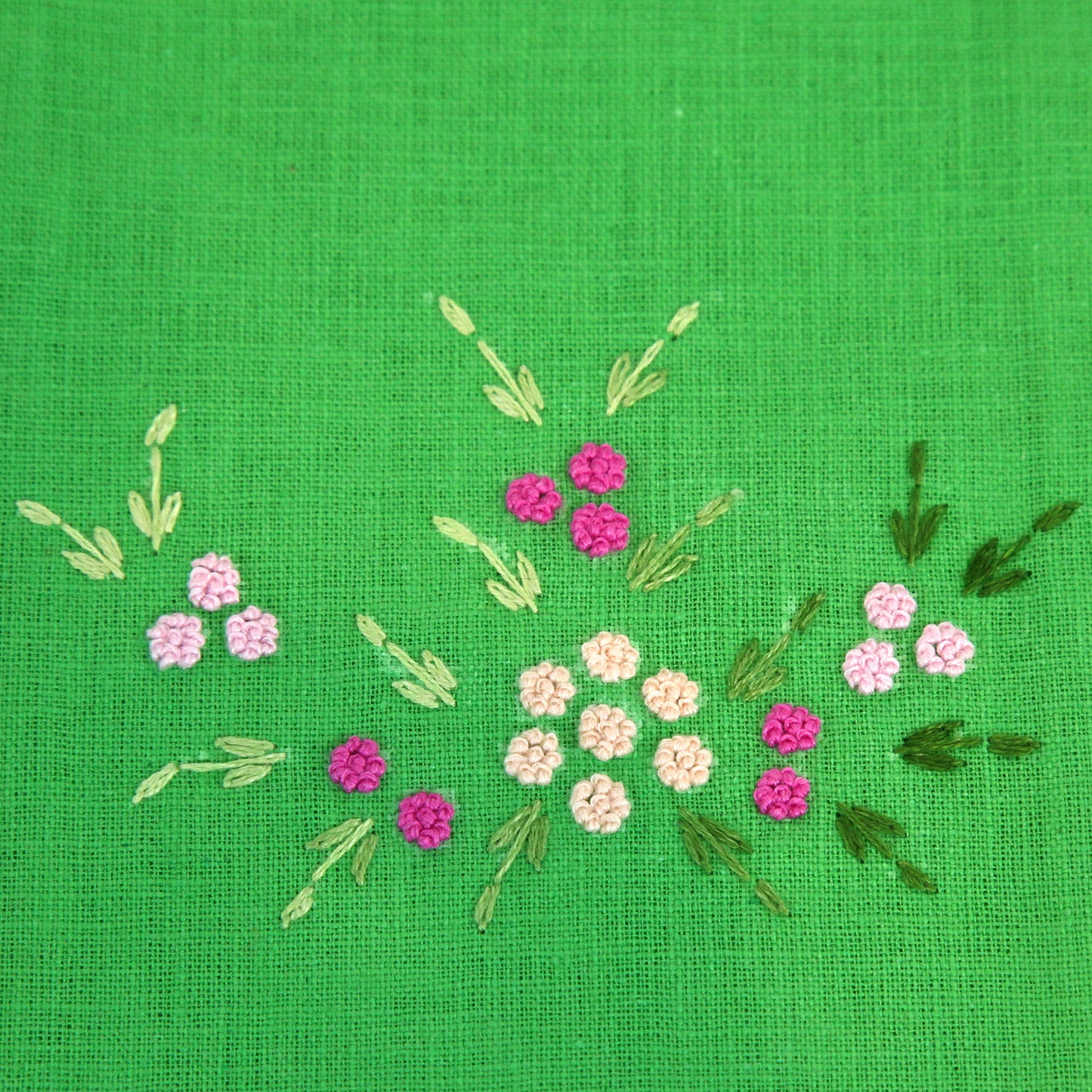 刺繍入り巾着(グリーン&イエロー)