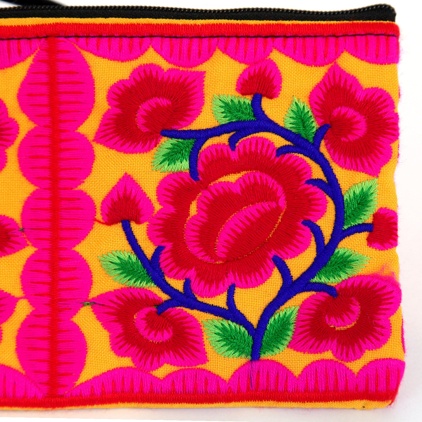 タイ製・刺繍ポーチ
