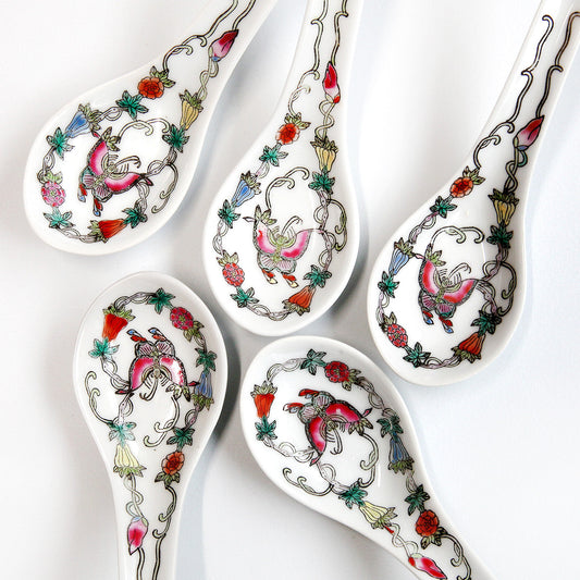 【新入荷】磁器製のキッチン雑貨が入りました。