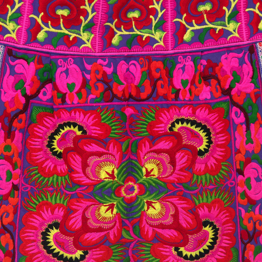 【新入荷】タイ少数民族の刺繍バッグ♪