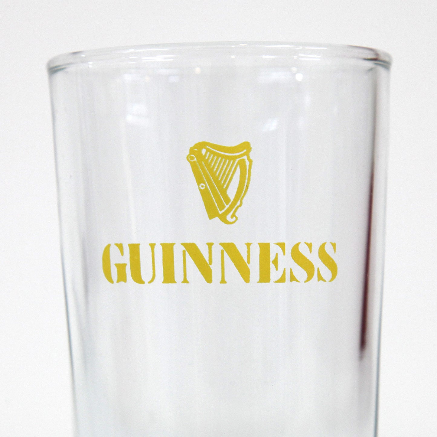 「GUINNESS」ロゴマーク付グラス（イエロー）