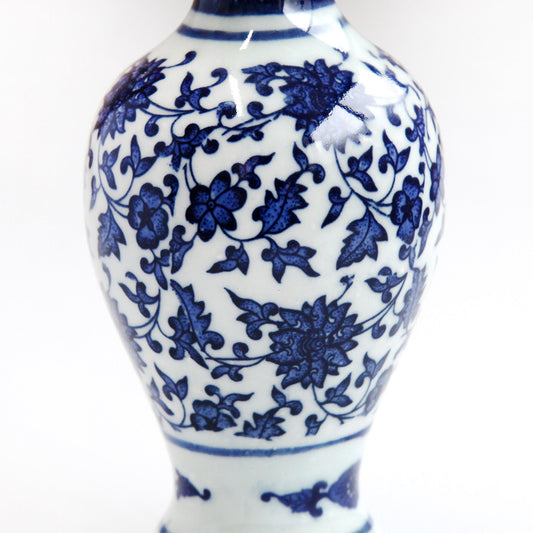 花瓶（青花磁器）