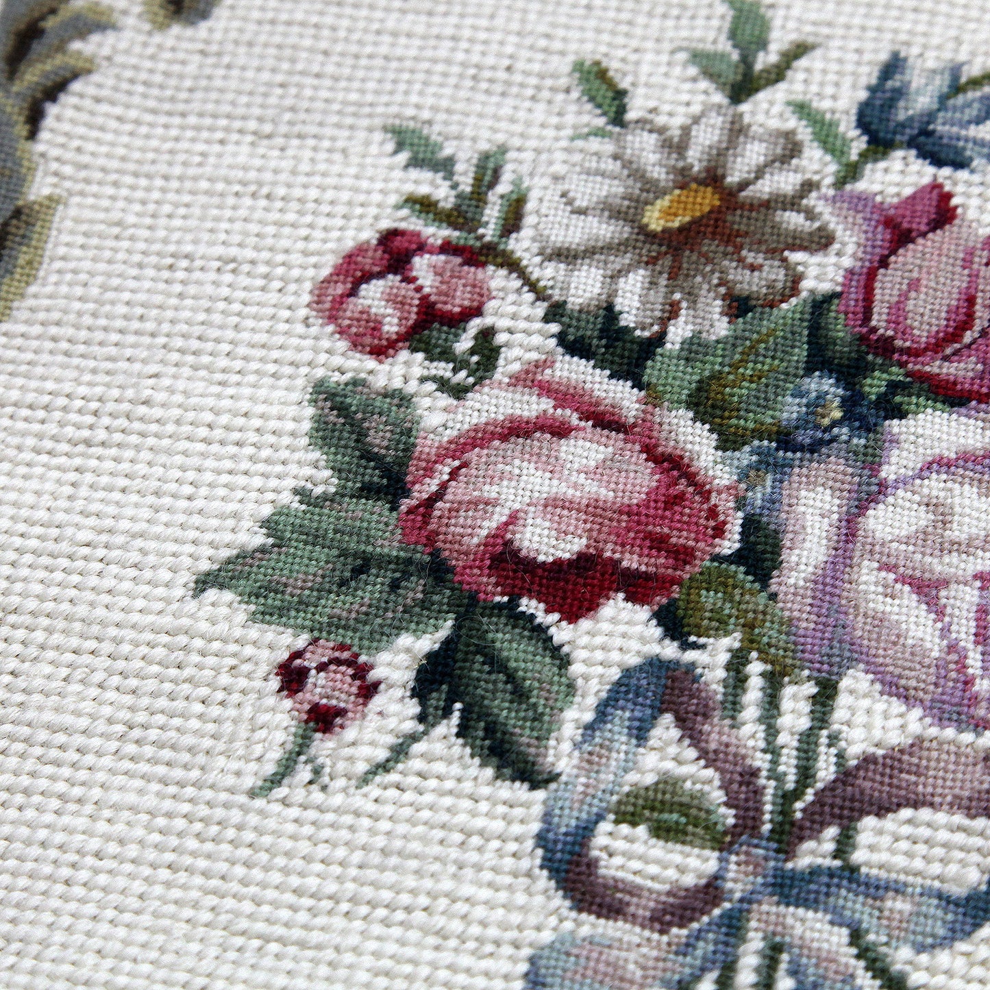 刺繍クッションカバー｜バラ＆デイジー