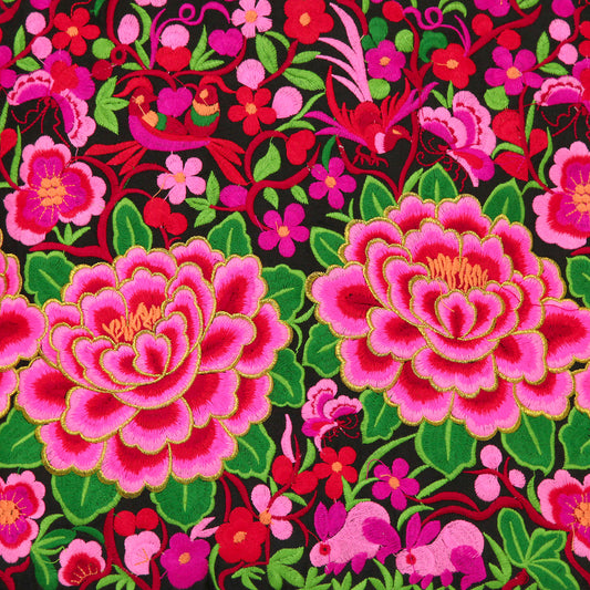 【中国・雲南省】少数民族・刺繍バッグ　黒地にピンクの花と鳥