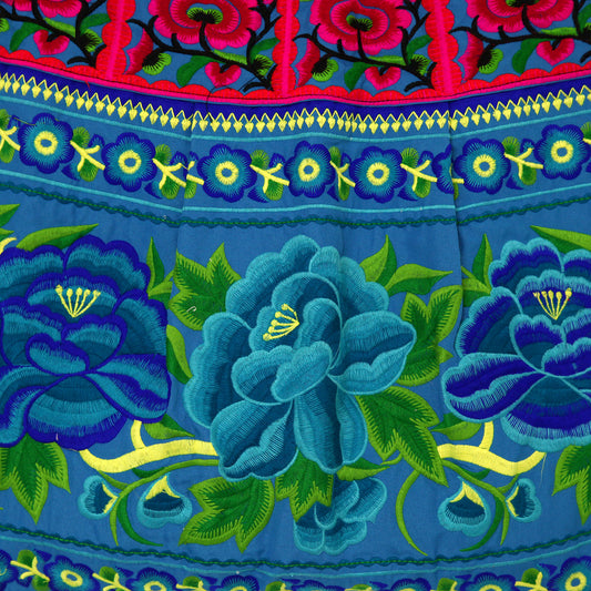 【中国・雲南省】少数民族・刺繍バッグ　青地に青い花