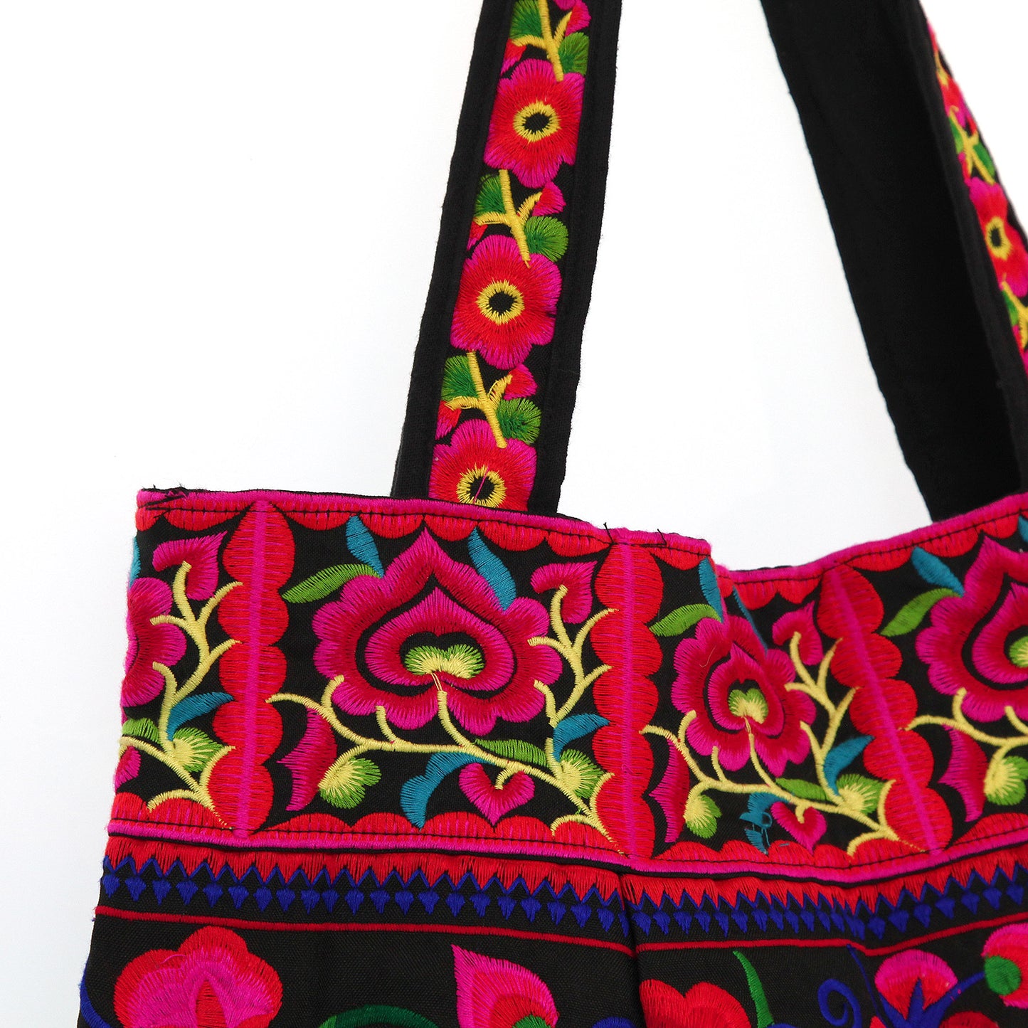 【中国・雲南省】少数民族・刺繍バッグ 紅い花