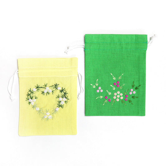 刺繍入り巾着（グリーン＆イエロー）